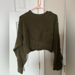 Large green women’s sweater